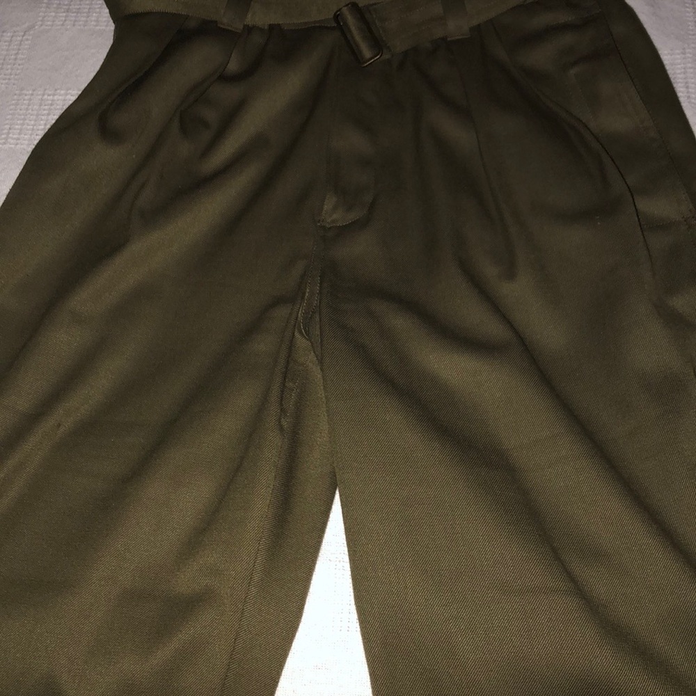 Banana Republic Olive Green Cargo Pants. Size 12
